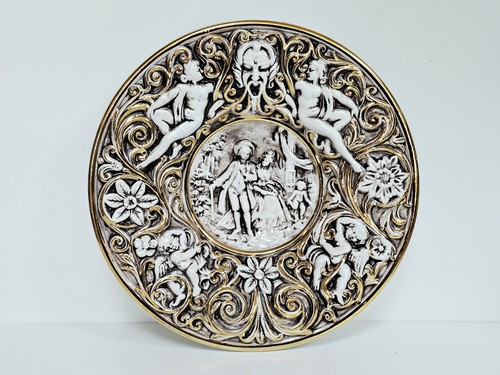 Capodimonte wandteller - r.,