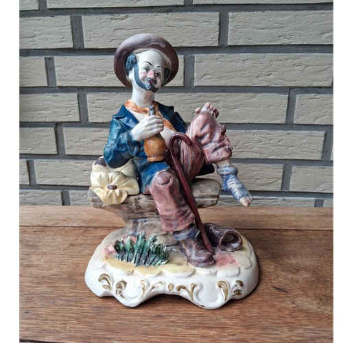 Capodimonte figur sitzender - capodimonte,