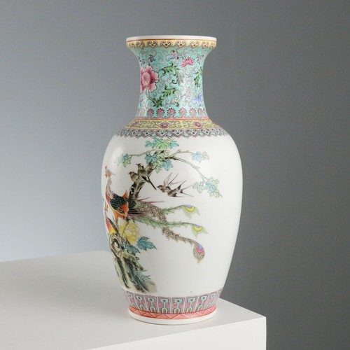 Antiker vase aus - vase, porzellan