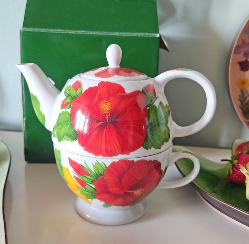 Porzellan teekanne und tasse - teekanne,